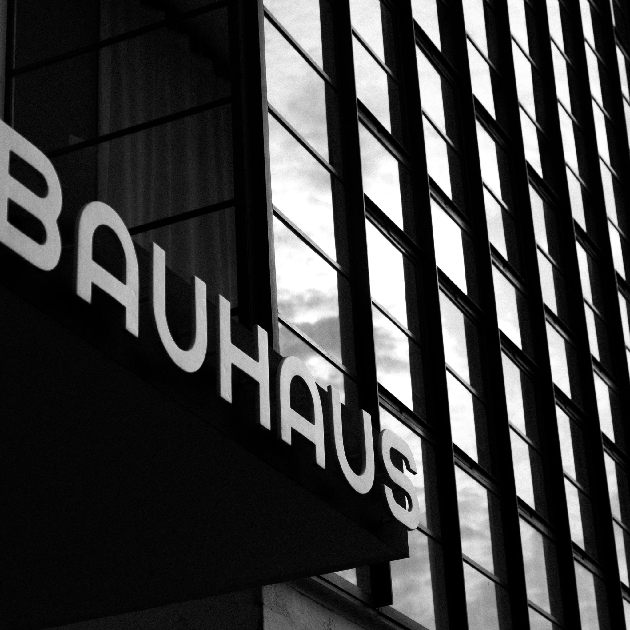 Bauhaus design - TINT